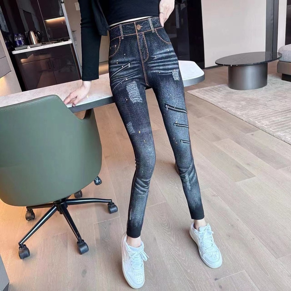 Stylish Black Distressed Skinny Jeans-like Leggings